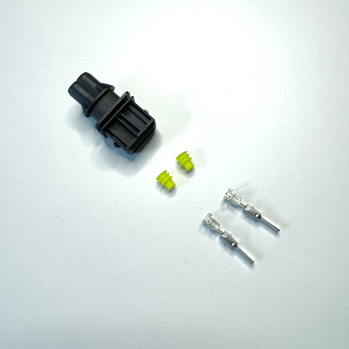 2 Pin Male Connector Fuel Injector Harness