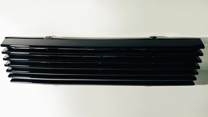 Corrado Early Badgeless Grill Gloss Black