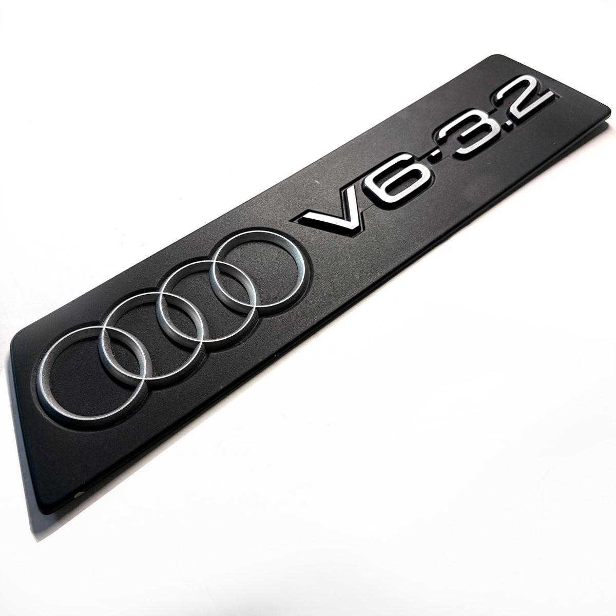 Audi 3.2 V6 Engine Trim Panel Intake Manifold