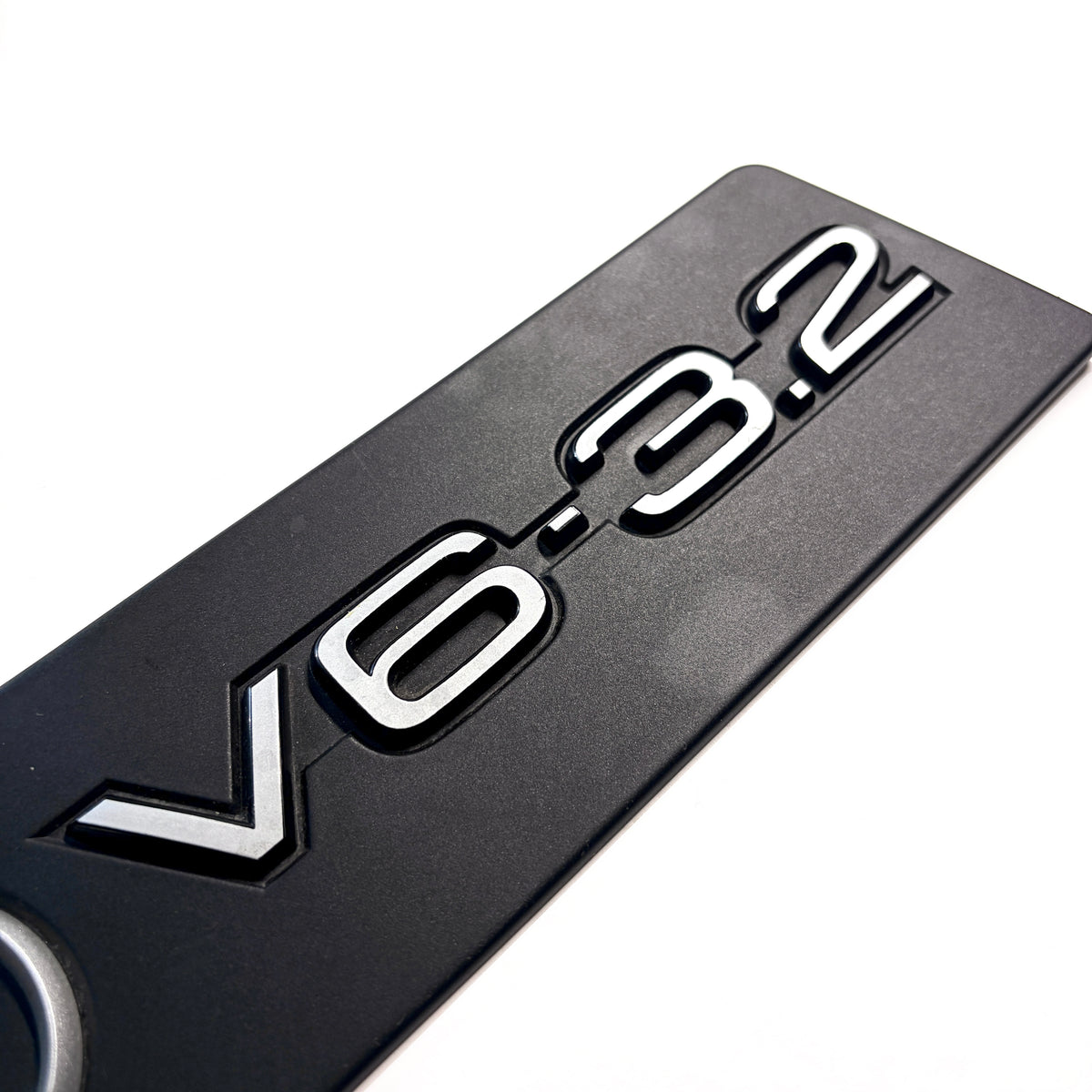 Audi 3.2 V6 Engine Trim Panel Intake Manifold